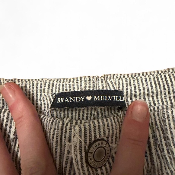 Brandy Melville Tilden Pants - Picture 7 of 9